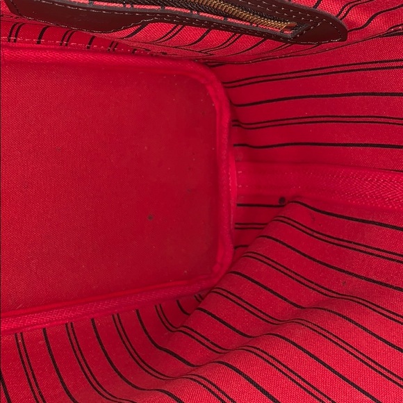 *SOLD*Louis Vuitton Neverfull PM - Picture 4 of 8